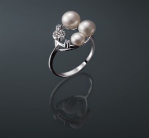 Серебряное кольцо с жемчугом к-130232: белый пресноводный жемчуг, серебро 925°